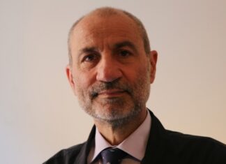 Il leader delle famiglie tradizionali ha cacciato di casa sua figlia