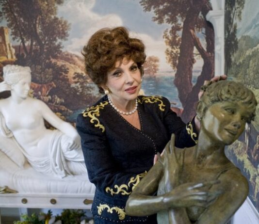 Gina Lollobrigida: riflettori abbaglianti e ombre inquietanti sulla dea perduta nella selva