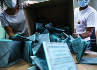 Vince Conte, governatore d’Italia, mentre i pentastellati crollano
