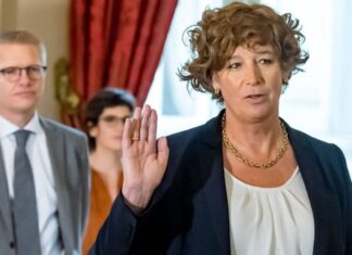 Petra De Sutter, prima donna trans eletta a ministro in Europa