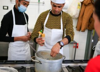 Al via Youth & Food: il cibo veicolo di inclusione per 60 minori stranieri a Torino e Agrigento Youth & Food