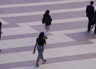 Spagna apripista: le donne con ciclo doloroso potranno chiedere il congedo