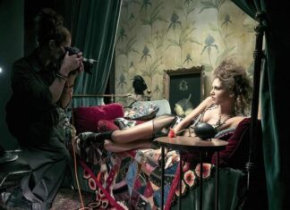 Il nuovo Calendario Pirelli 2023. Muse sexy fotografate da Emma Summerton