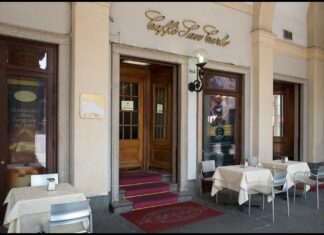 Lo storico Caffè San Carlo cambia pelle