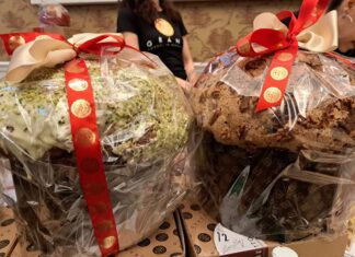 Una Mole di panettoni