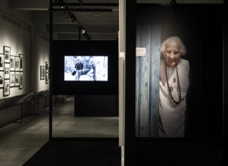 LISETTA CARMI. SUONARE FORTE. La mostra fotografica a Torino