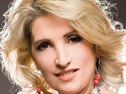 “Il teatro a scuola? Parliamone“. Intervista all’attrice Francesca Stajano Sasson