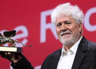 Venezia 2024: “Leone d’Oro” alla libertà di vita e di morte raccontata da Pedro Almodóvar