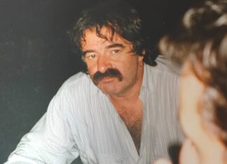 Ma quanto ci manca il “Café Procope” di Sergio Martin…