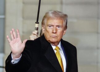 Trump: “Via i transgender dall’esercito”. Stop ai programmi di inclusione e di contrasto alla trans omofobia