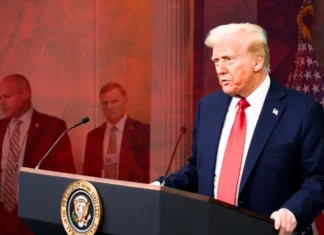 Trump: “Fuori i transgender dallo sport femminile”. Replica LGBT: “Solo odio e pregiudizi”