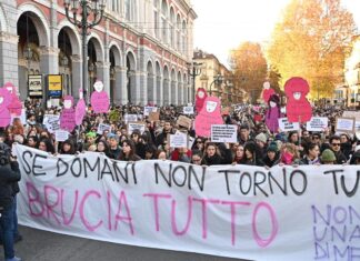Il femminicidio non è solo un ‘no’: perché la nuova versione voluta da Lega e Fratelli d’Italia è un pericoloso passo indietro