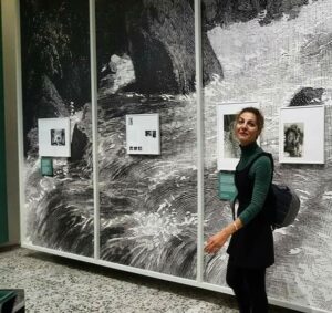 La curatrice di "Invisible Connection", Enrica Benedetto. 