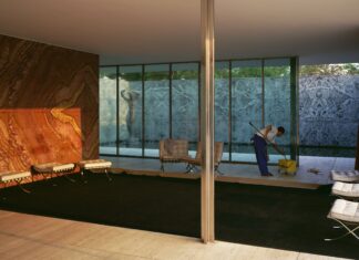 Il meglio della carriera di Jeff Wall alle Gallerie d’Italia