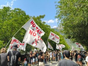 E' partito da Venaus (Torino), in Valle di Susa, il corteo del movimento No Tav ribattezzato dagli organizzatori come una 'marcia verso i cantieri delladevastazione', Venaus (Torino), 25 luglio 2026. ANSA/ELOISA GIANNESE