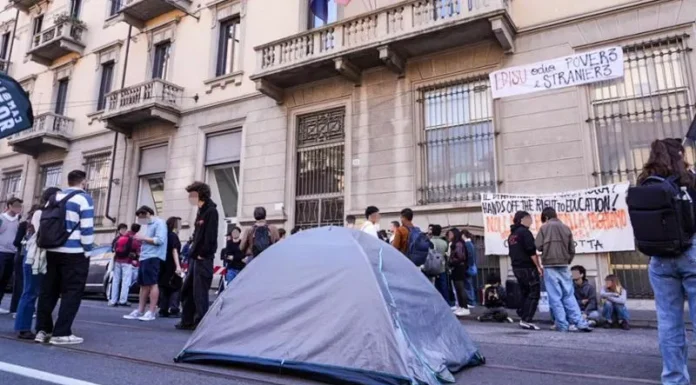 Edisu Torino. Gli studenti bloccano via Madama Cristina. Cresce il business degli studentati privati (La Stampa)